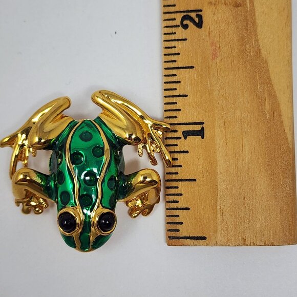Vintage Green Enamel Goldtone Frog Pin Brooch 1.25" Detailed Design - Picture 5 of 7
